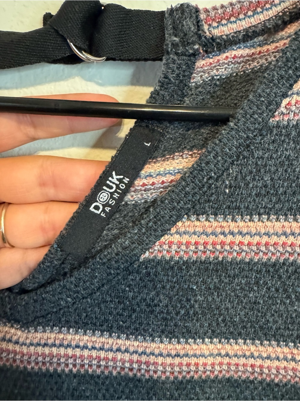 DO&UK Striped V-Neck Knit Top in Charcoal and Dusty Pink - Picture 3 of 7